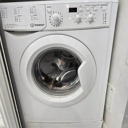 Sharon In Victoria Apartmán