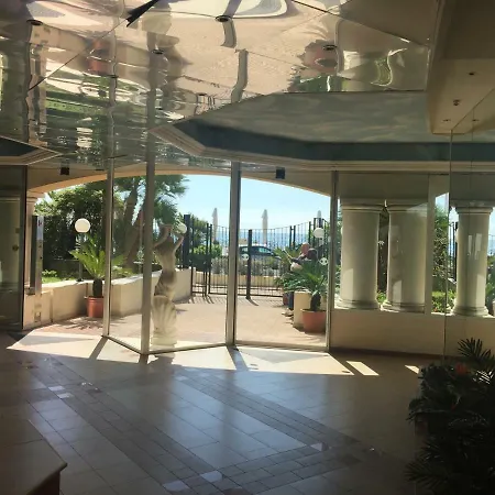Apartment Sharon In Victoria Menton